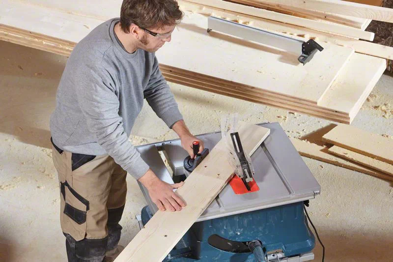 Bosch GTS 635-216 Table Saw Top View
